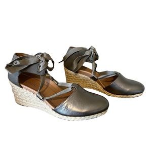 New Vionic Kaitlyn espadrille wedge lace up metallic silver leather 9